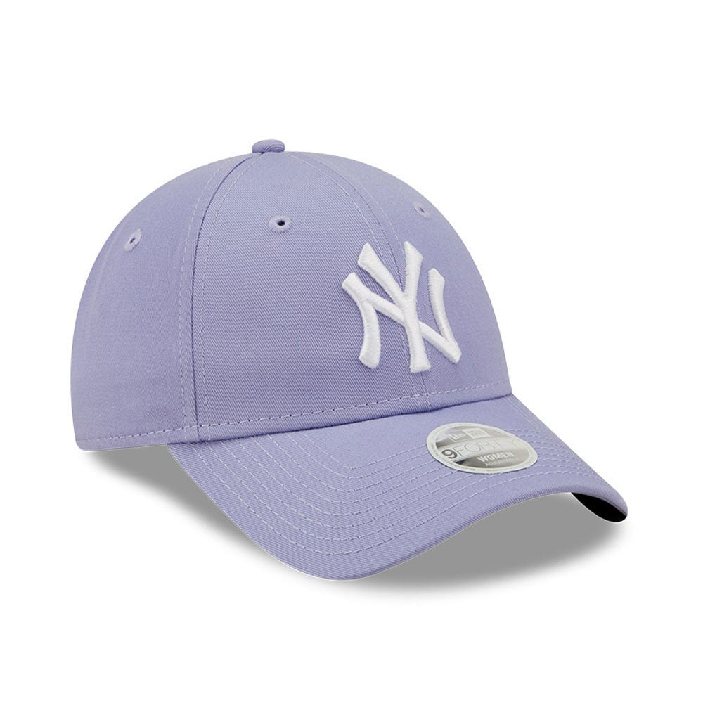 Womens League Essential 9Forty New York Yankees Cap