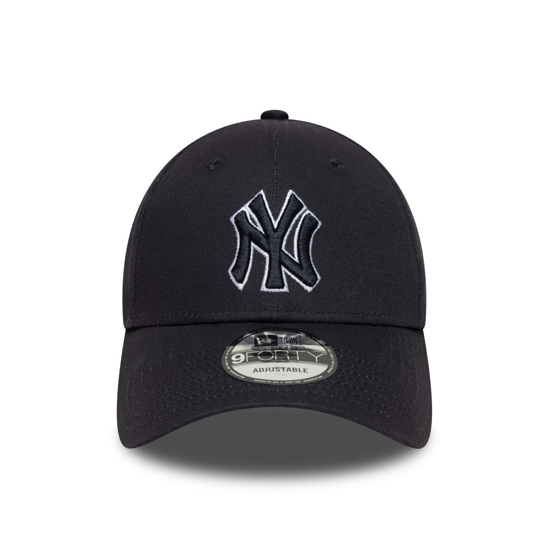Outline 9Forty New York Yankees Cap