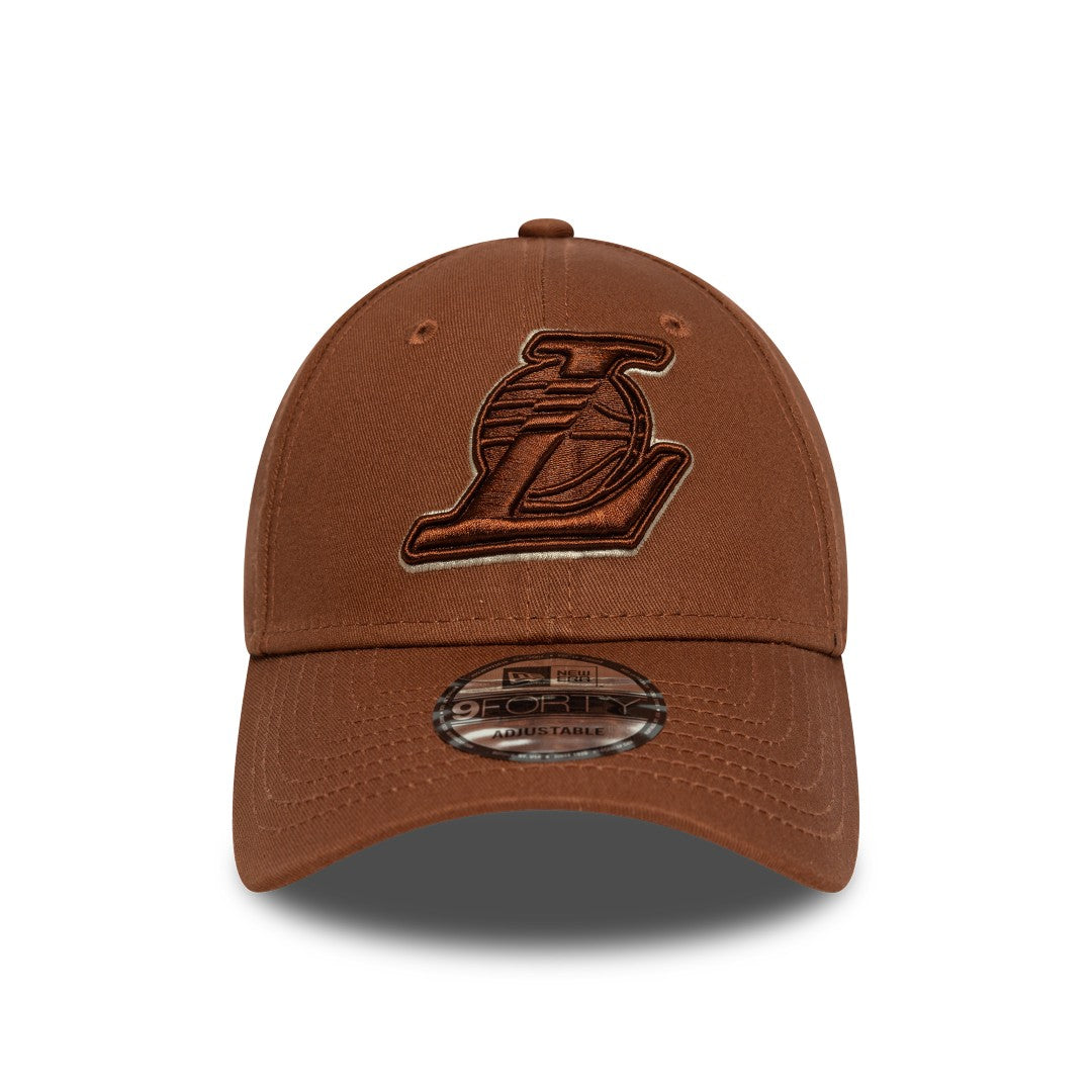 Team Outline 9Forty Los Angeles Lakers Cap