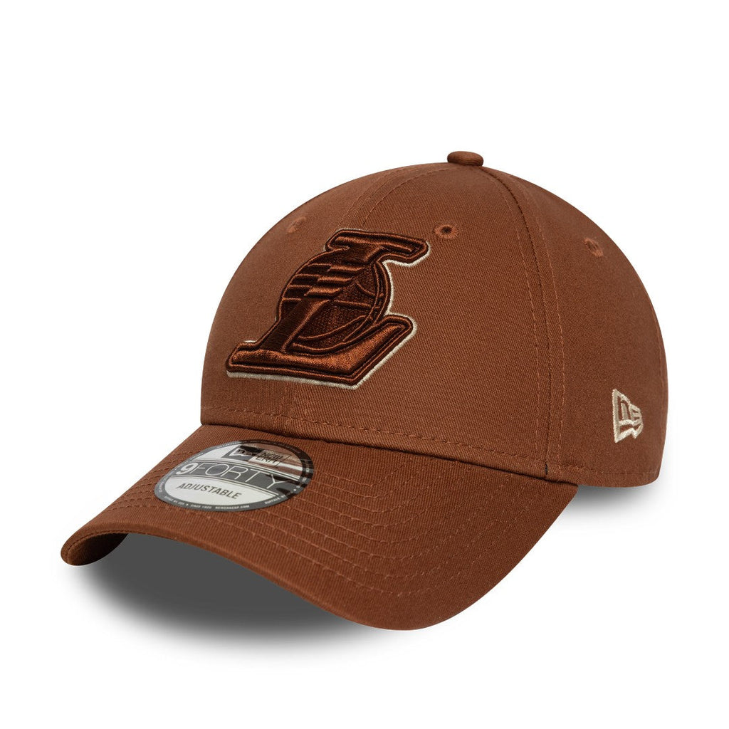Team Outline 9Forty Los Angeles Lakers Cap