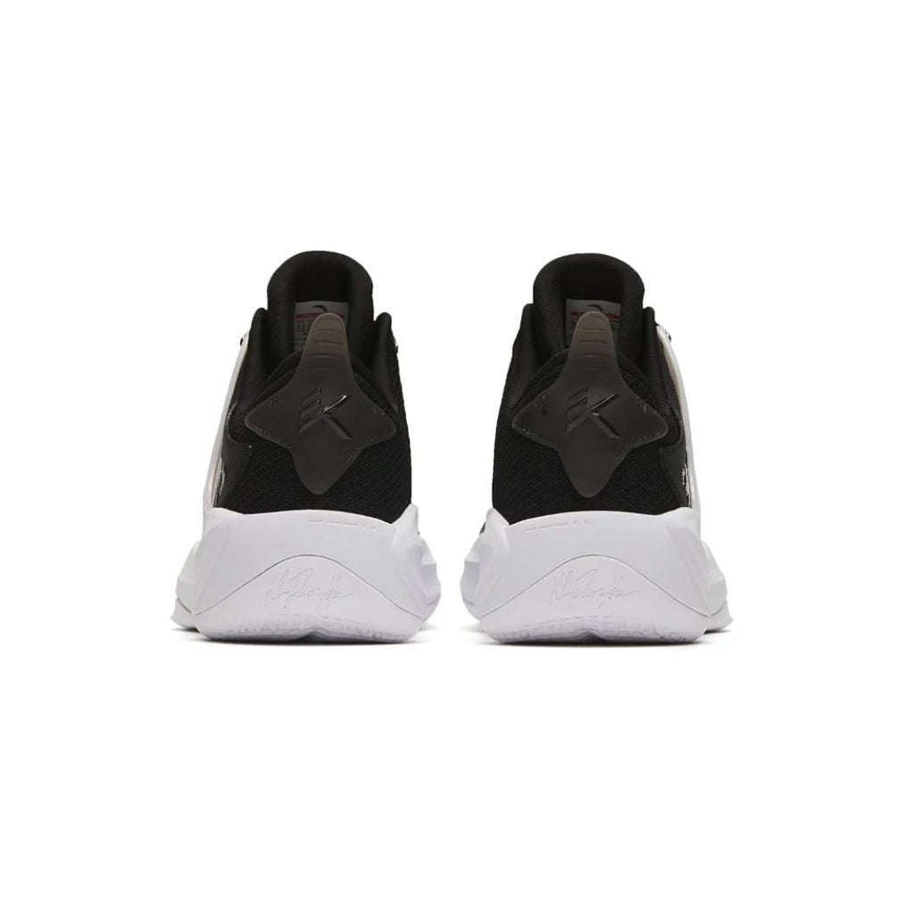 Light Cavalry 8.0 Basketball Shoes