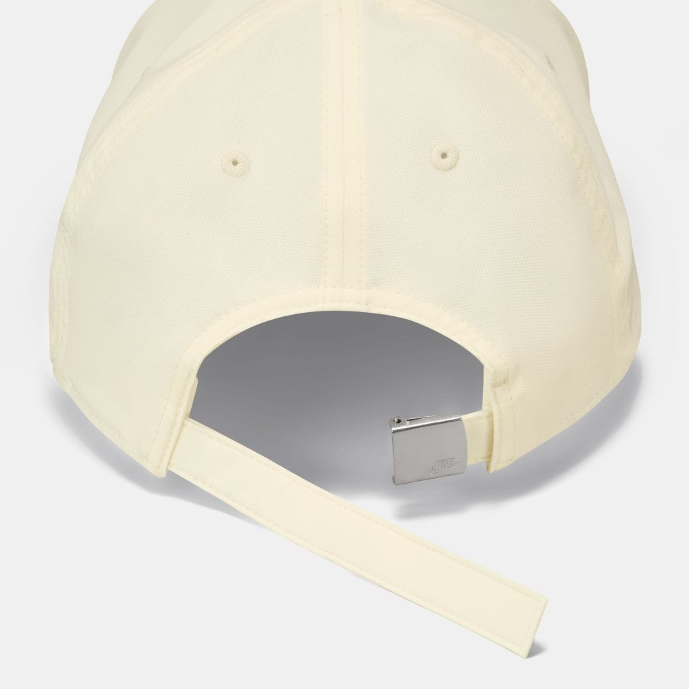 Dri-FIT Club Structured Metal Logo Cap