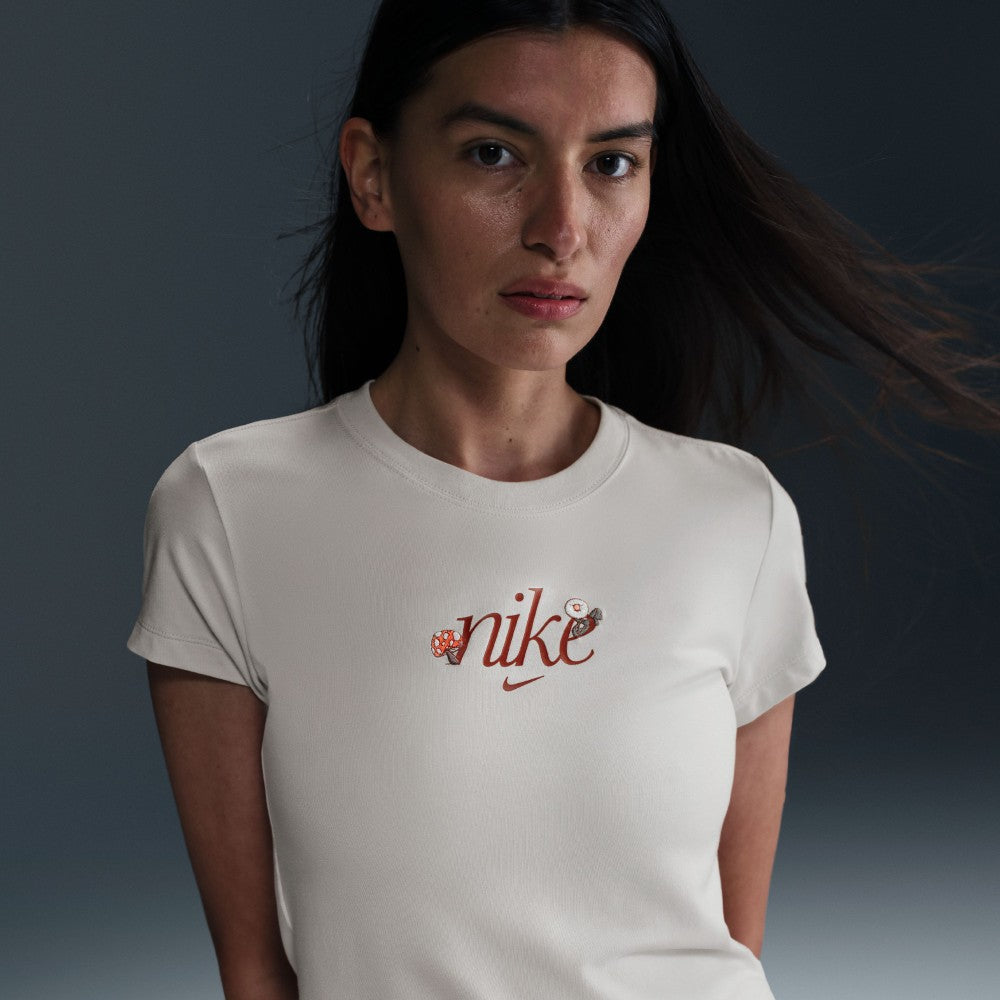 Sportswear Chill Knit Slim Graphic T-Shirt