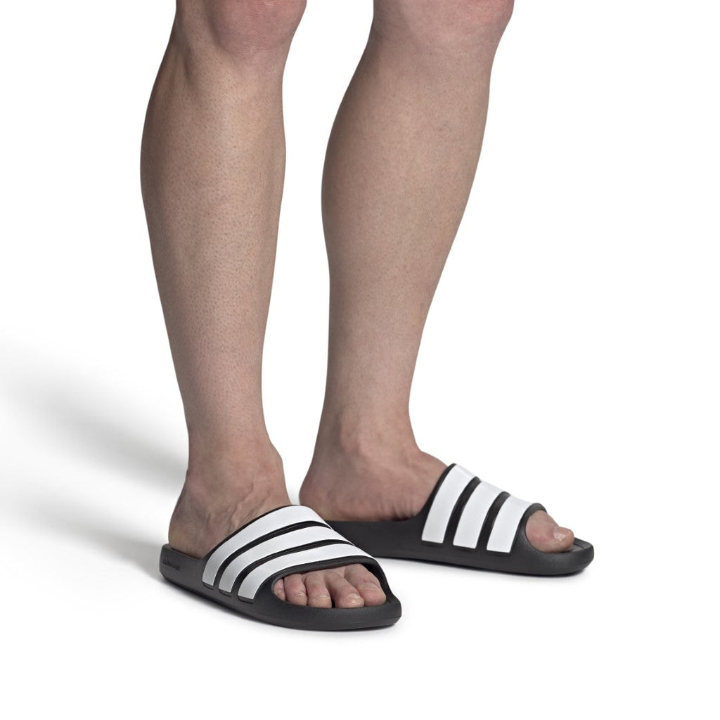 Adilette Flow Slides