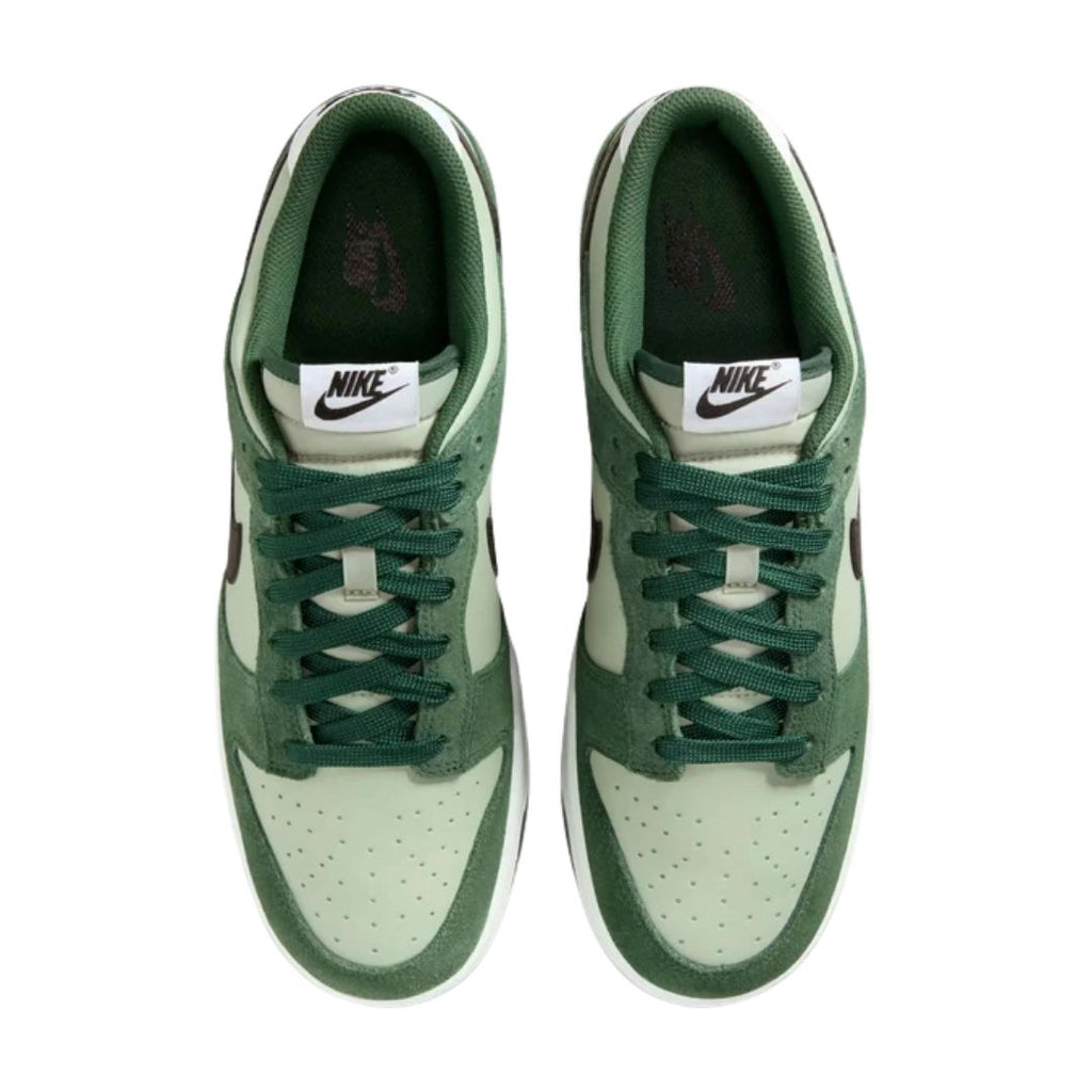 Dunk Low Retro SE Shoes