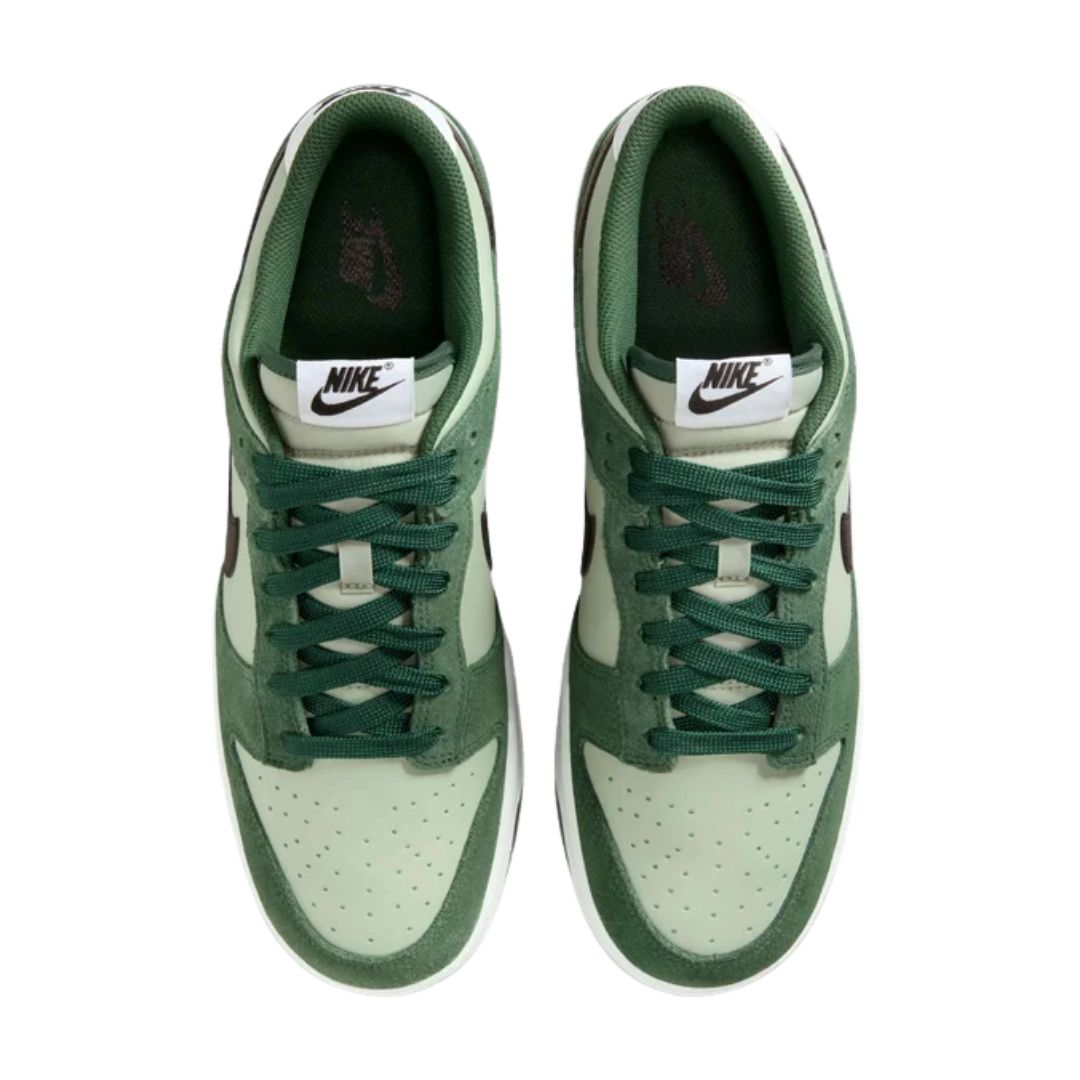 Dunk Low Retro SE Shoes