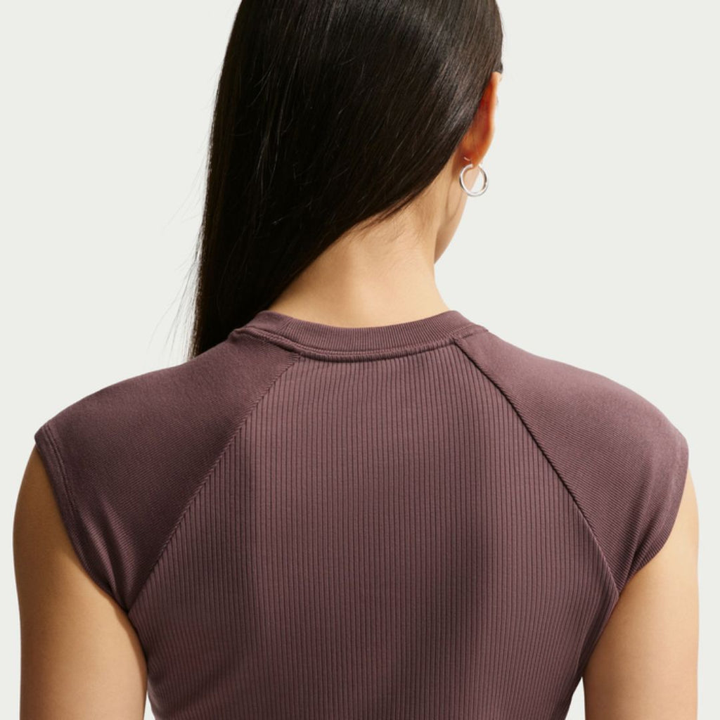 Sportswear Chill Knit Slim Short-Sleeve Ribbed Top