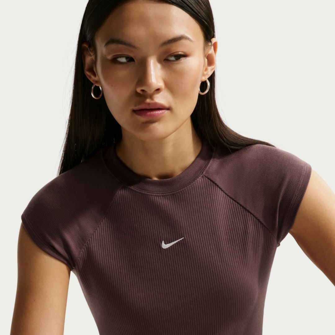 Sportswear Chill Knit Slim Short-Sleeve Ribbed Top