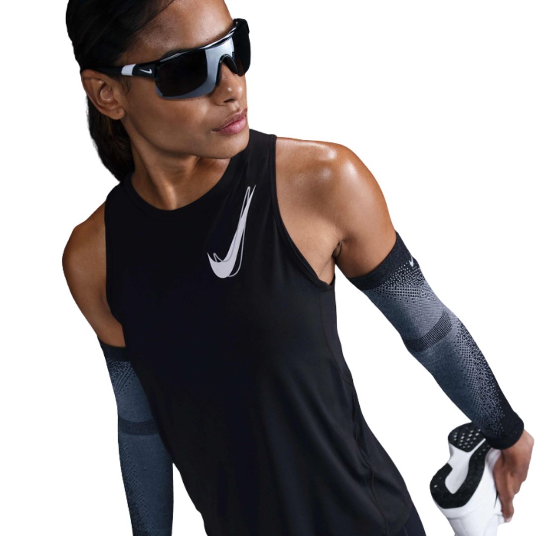 One Swoosh Dri-FIT Tank Top