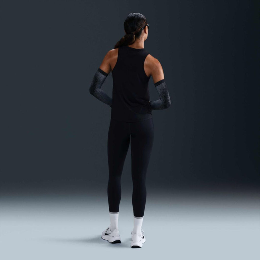 One Swoosh Dri-FIT Tank Top