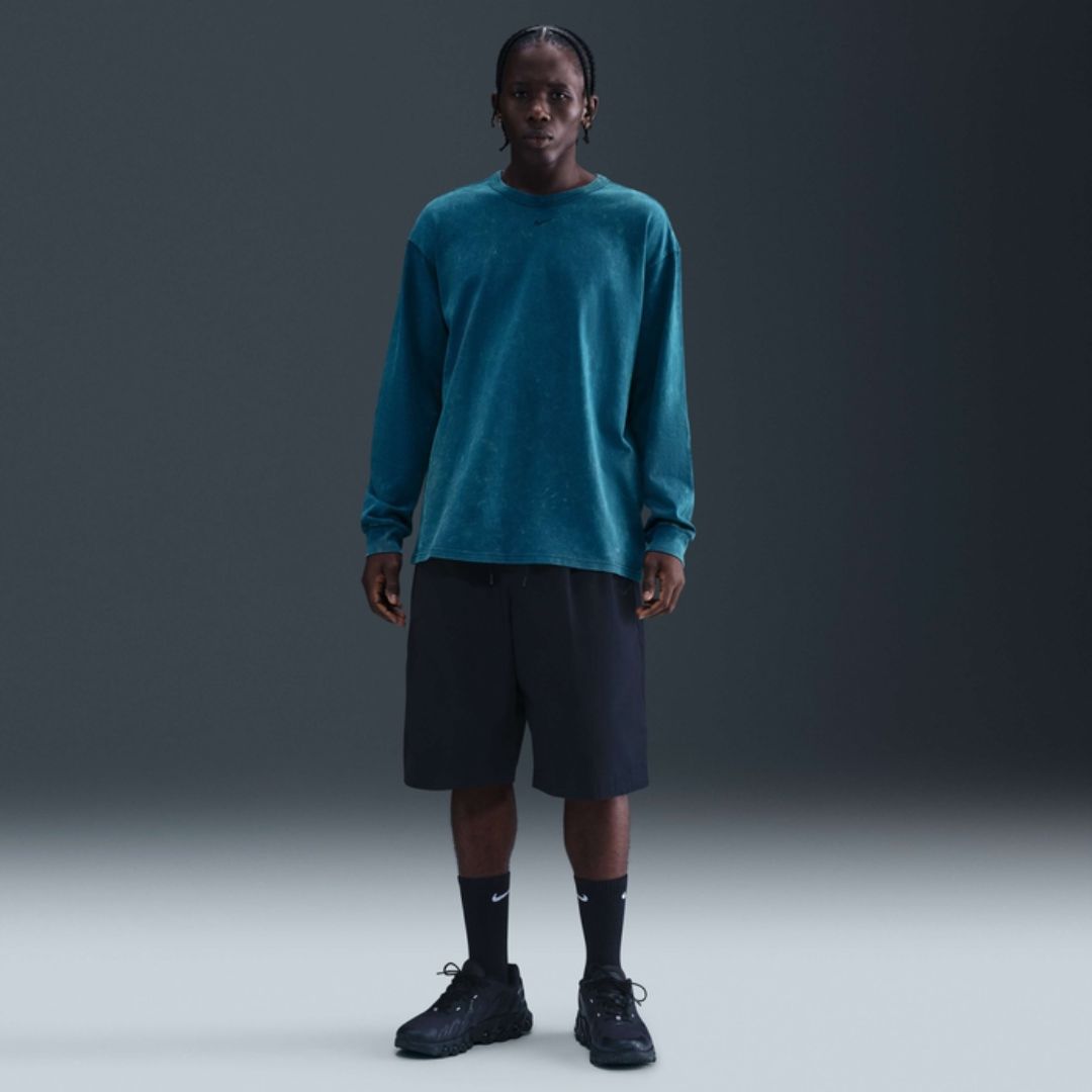Sportswear Long-Sleeve Heavyweight Washed T-Shirt