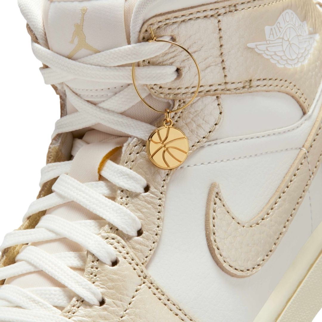 1 Mid SE Shoes