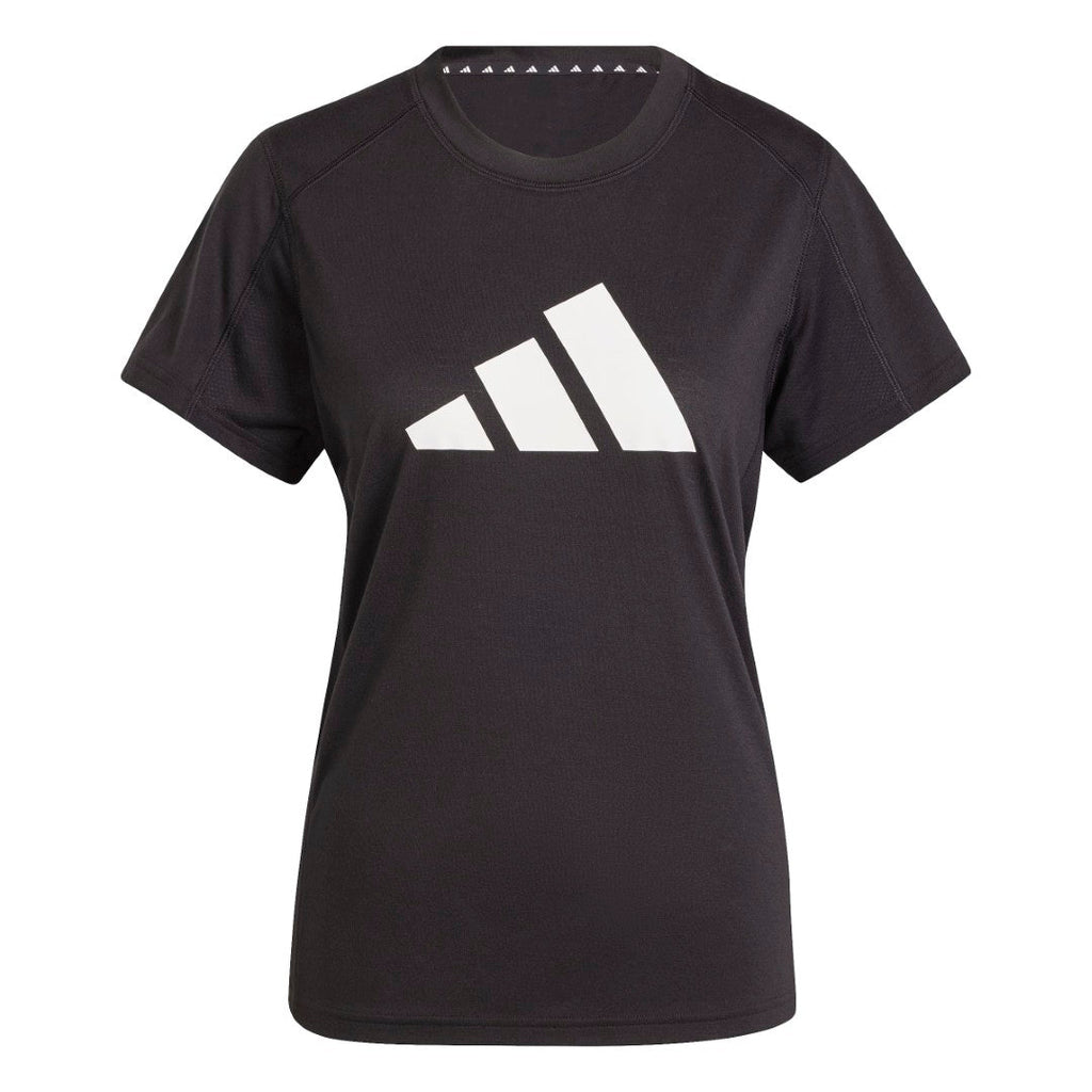 Train Essentials Big Logo T-shirt