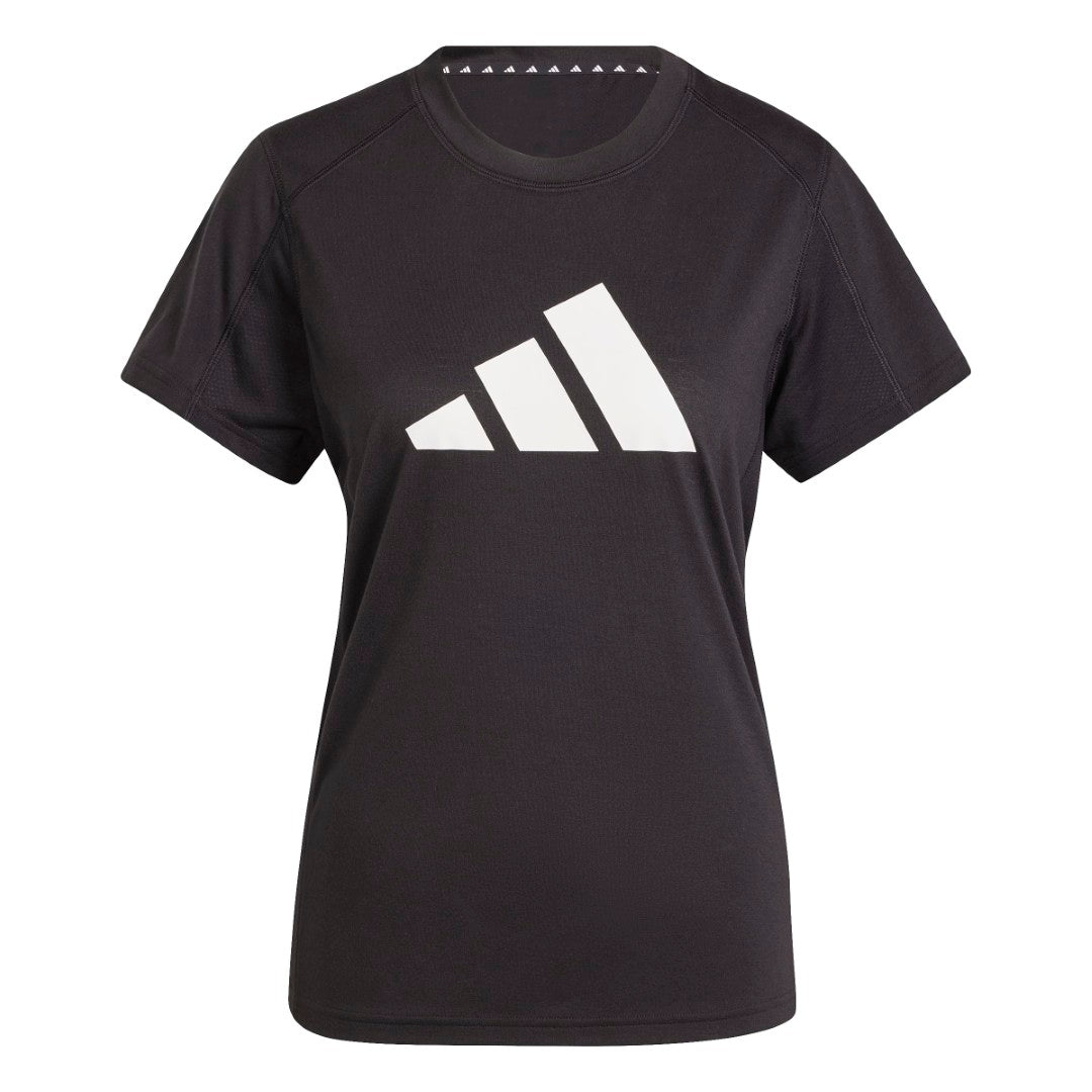 Train Essentials Big Logo T-shirt