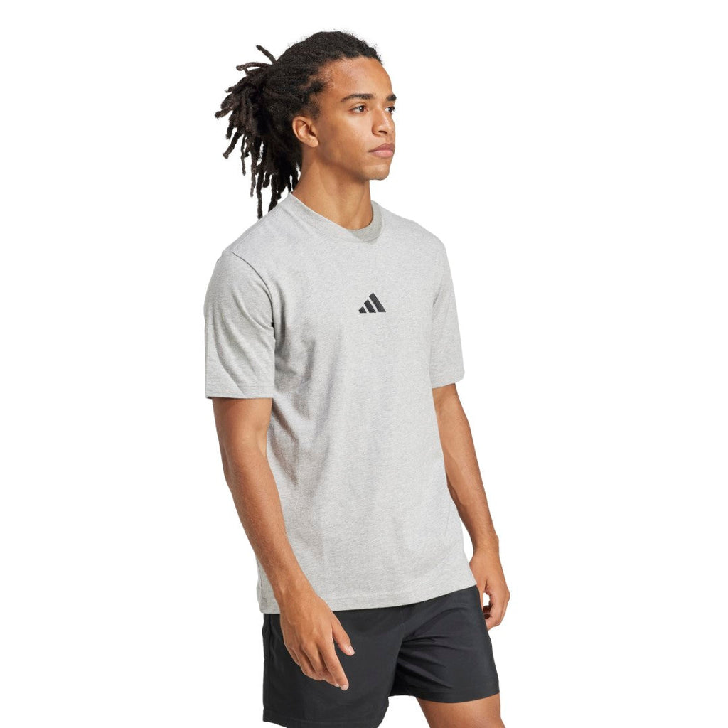 Essentials Small Logo Single Jersey T-Shirt