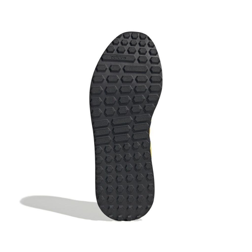 Run 84 Shoes