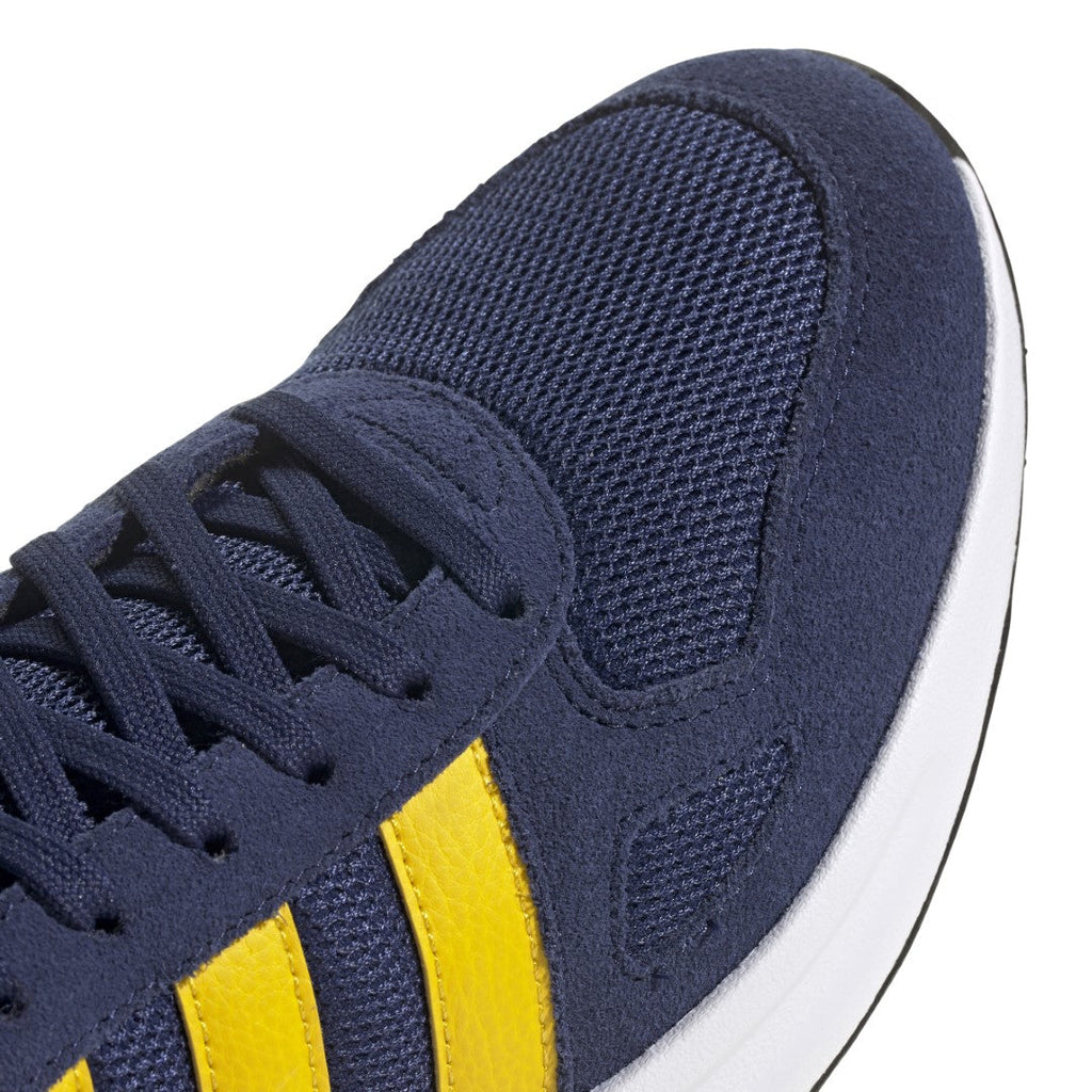 Run 84 Shoes