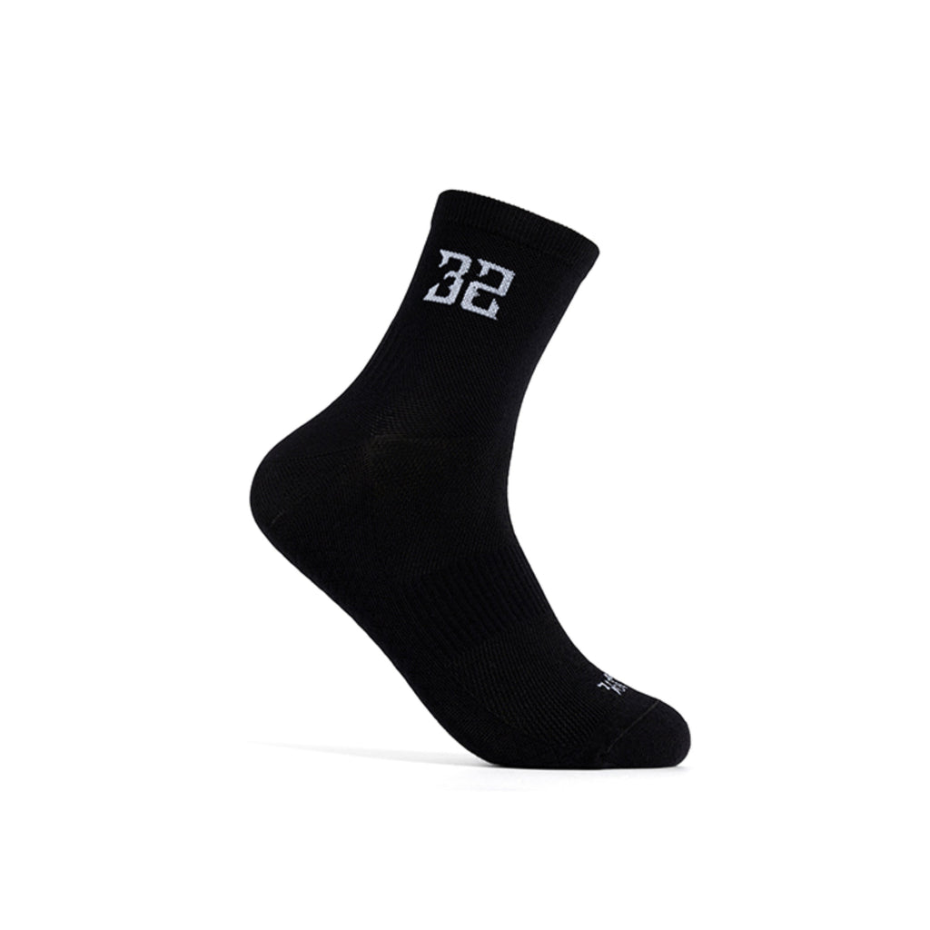 32 Crew Socks