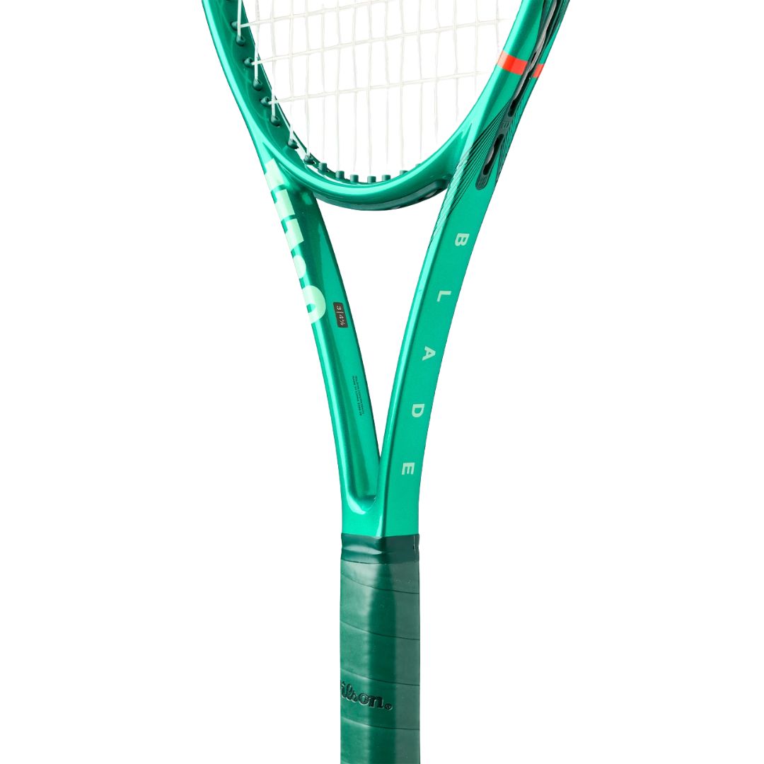 Blade 98 18x20 V10 Tennis Racket