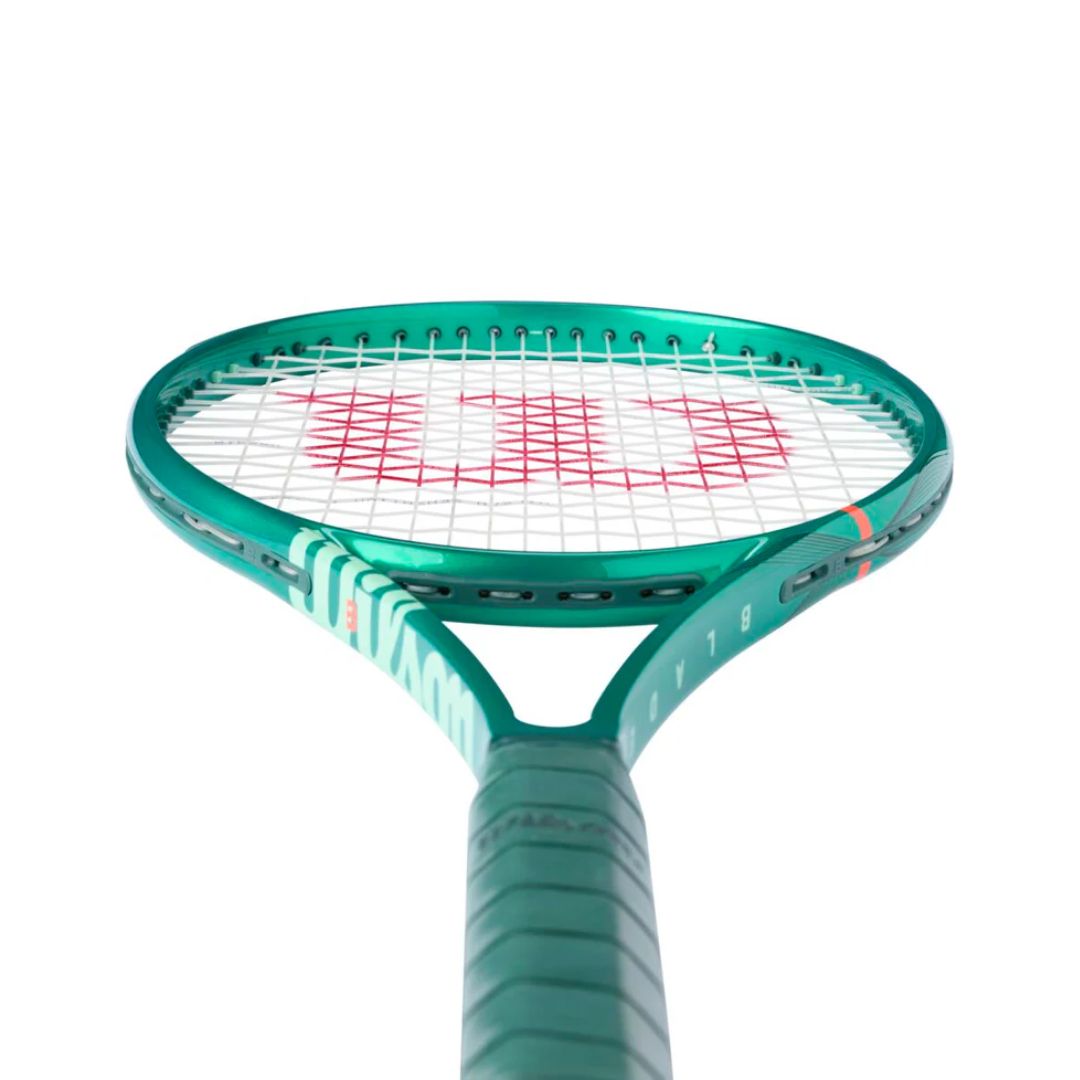 Blade 98 16x19 V10 Tennis Racket