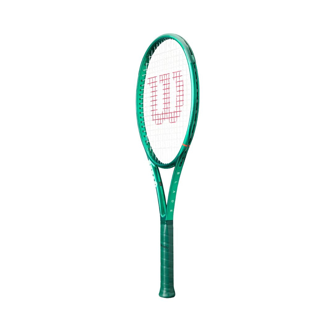 Wilson Blade 100 V10 Tennis Racket